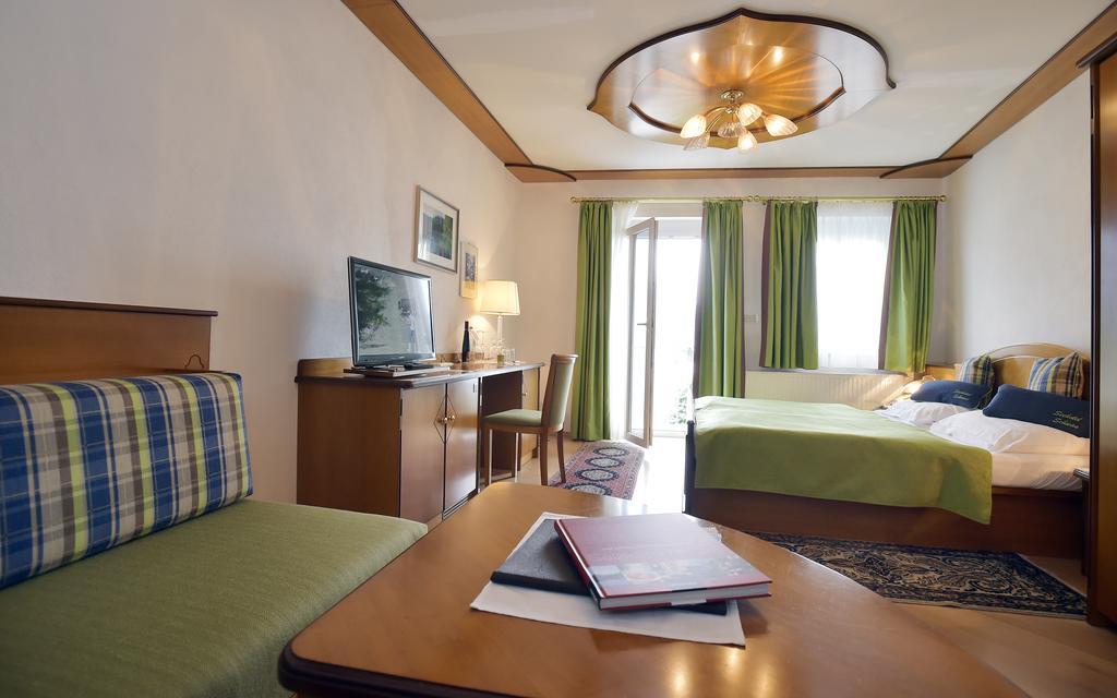 Seehotel Schwan Gmunden Luaran gambar
