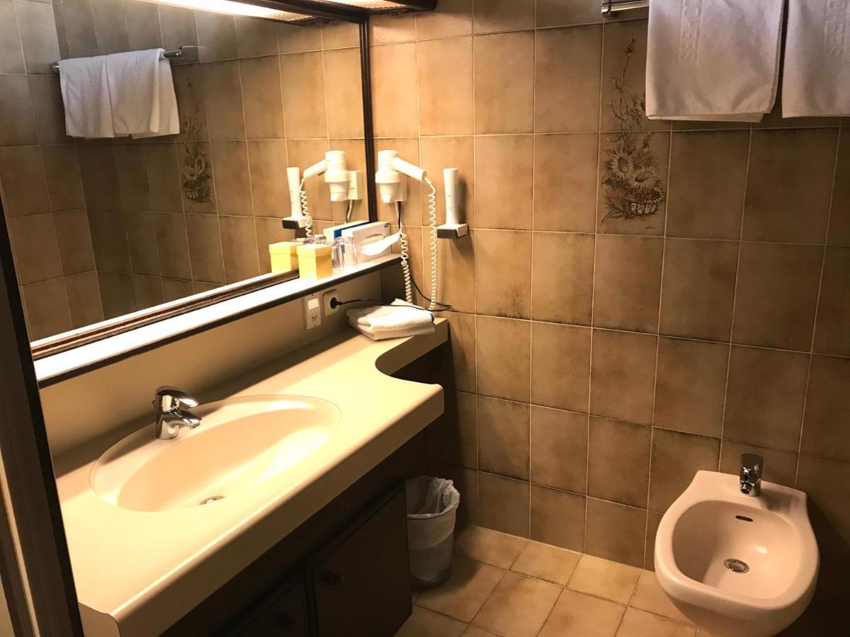 Seehotel Schwan Gmunden Luaran gambar